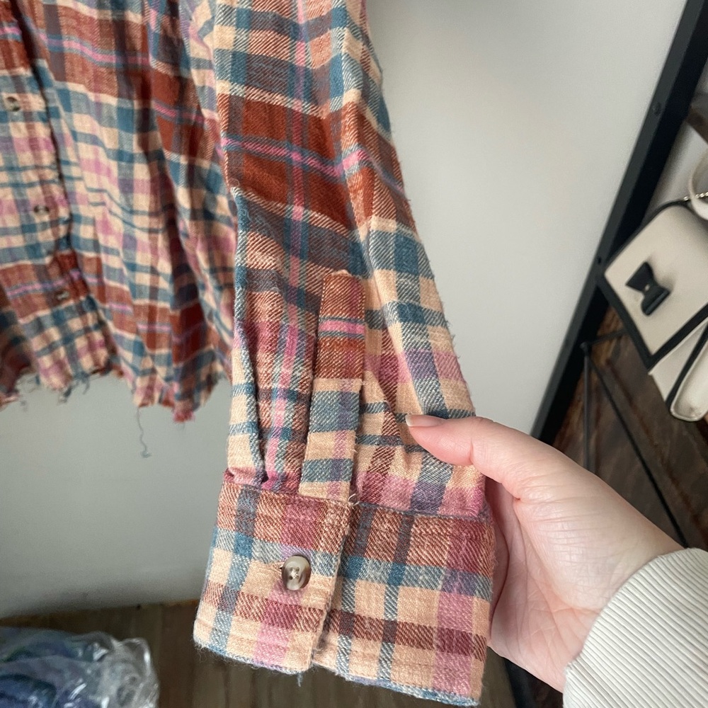 Lucky Brand Pink and Blue Plaid Shirt Size Large - Picture 3 of 10